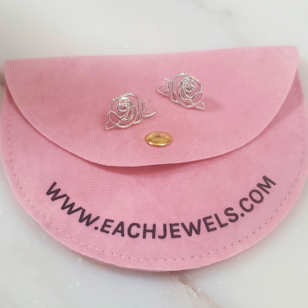 Rose earrings SS posts - Picture 3 of 4
